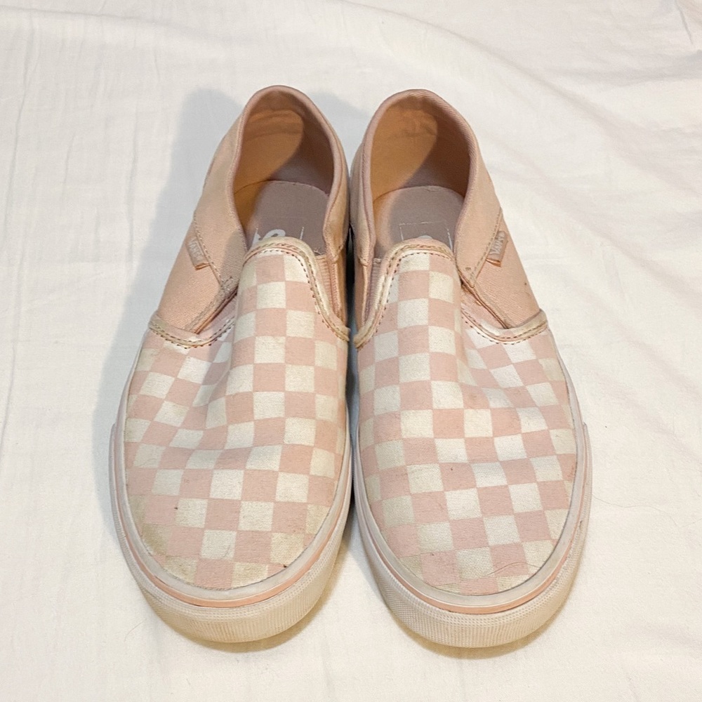 pink checkered vans